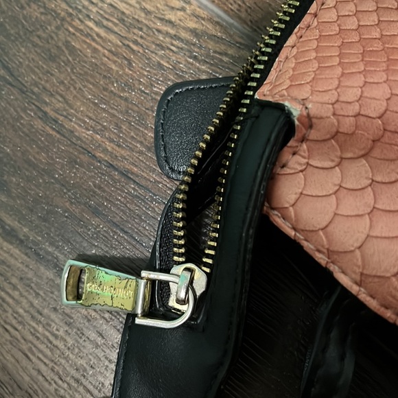 London Fog pink and black reptile embossed handbag - Picture 10 of 17